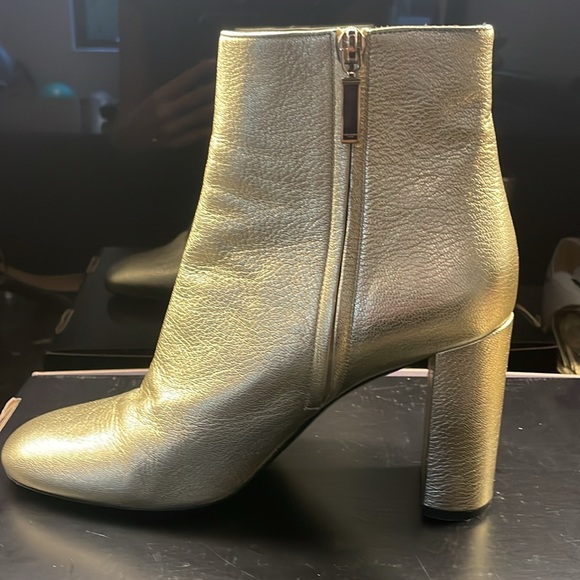 Ladies light gold Saint Laurent Paris ankle boots, YSL logo metal on heel - Picture 5 of 7